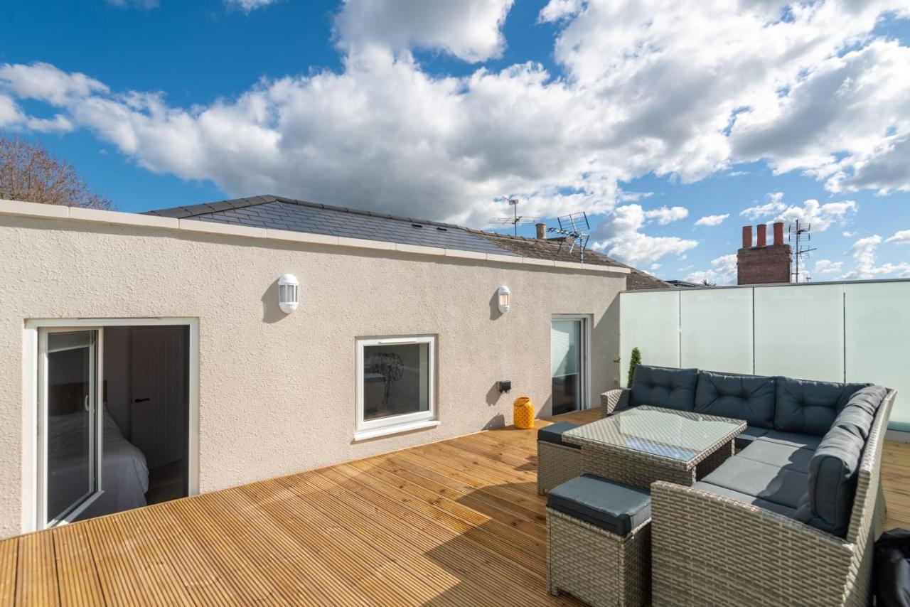 The Burton Penthouse By Fortuna Property Cheltenham Exterior foto
